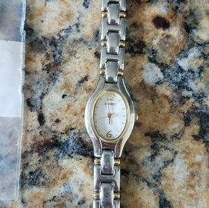 Seiko Women's Watch with extra links